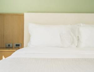 Junior suite Hotel SH Campus Lyceum Moncada, Valencia Junior suite Hotel SH Campus Lyceum Moncada, Valencia